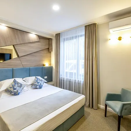 La Strada The 4* 피테슈티